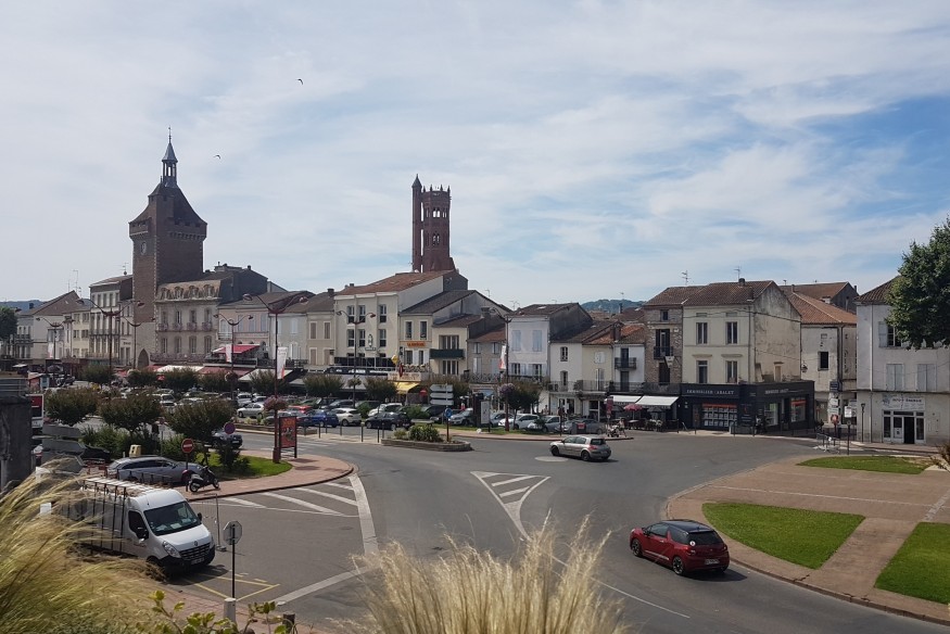 Villeneuve-sur-Lot :   Rue Gambetta Toute neuve, toute belle !