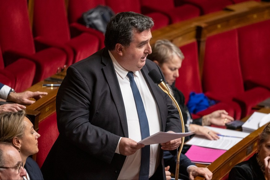 La réaction de Monsieur le député Taupiac suite au vote de confiance du Premier ministre ce jour à l'Assemblée nationale.